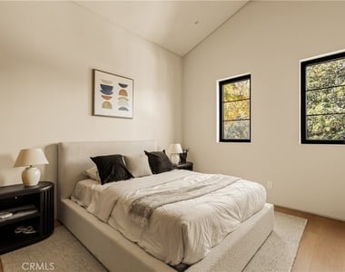 4724 Halbrent - Photo Thumbnail 20