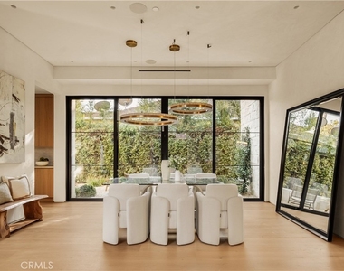 4724 Halbrent - Photo Thumbnail 4