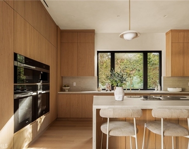 4724 Halbrent - Photo Thumbnail 11