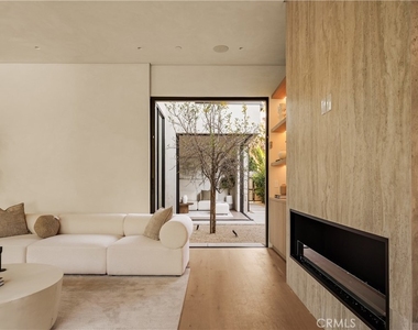 4724 Halbrent - Photo Thumbnail 12