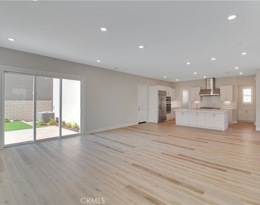 27031 California Court - Photo Thumbnail 3