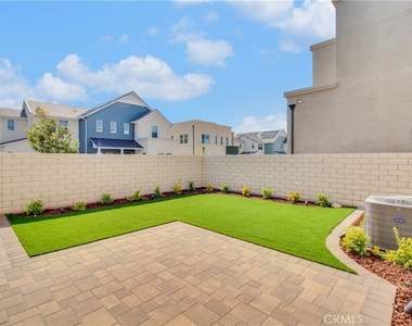 27031 California Court - Photo Thumbnail 30