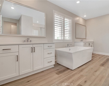 27031 California Court - Photo Thumbnail 19