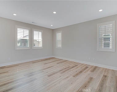 27031 California Court - Photo Thumbnail 16