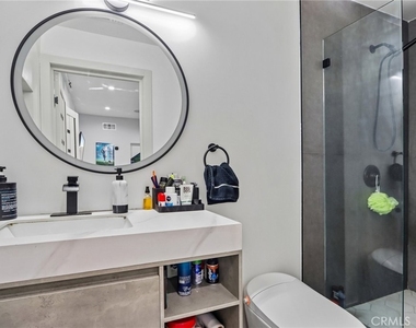 4432 Melbourne Avenue - Photo Thumbnail 16