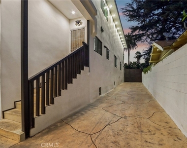 4432 Melbourne Avenue - Photo Thumbnail 45