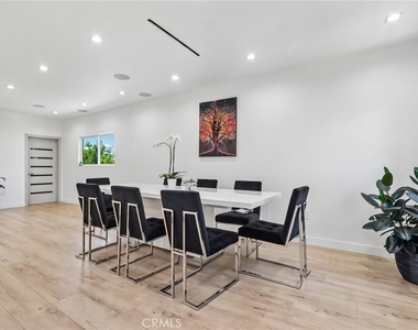 4432 Melbourne Avenue - Photo Thumbnail 29