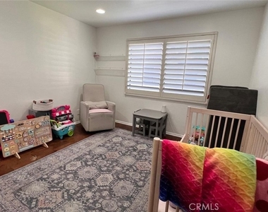 21730 Marylee Street - Photo Thumbnail 8