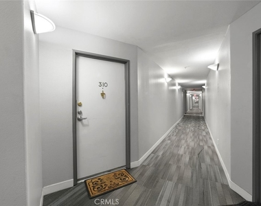 4477 Woodman - Photo Thumbnail 16