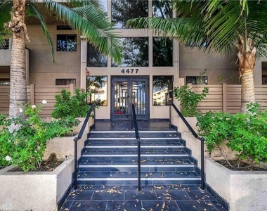 4477 Woodman - Photo Thumbnail 1