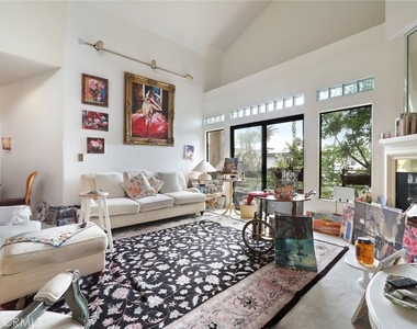 4477 Woodman - Photo Thumbnail 4