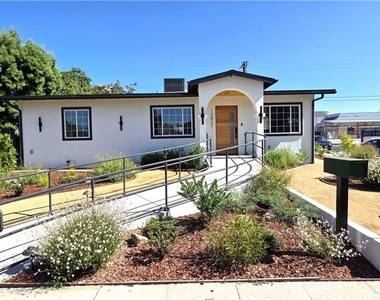 13821 Burton Street - Photo Thumbnail 3