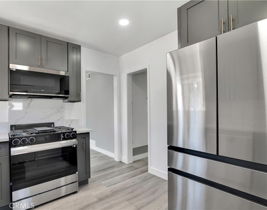 18234 Sugarman Street - Photo Thumbnail 8