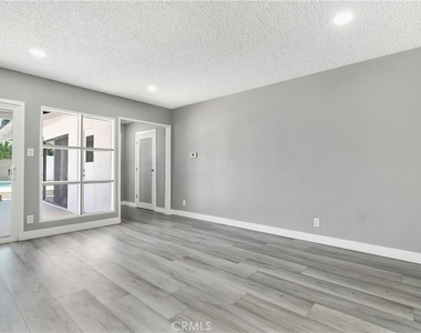 18234 Sugarman Street - Photo Thumbnail 2