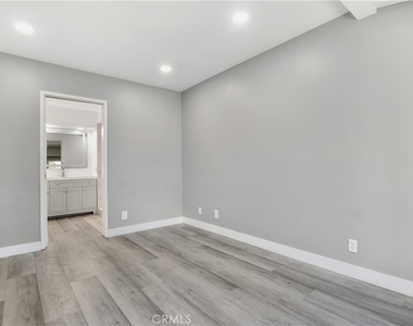 18234 Sugarman Street - Photo Thumbnail 16