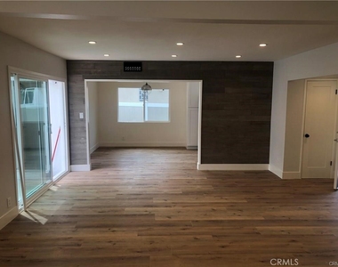 23142 Dolorosa - Photo Thumbnail 10