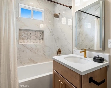 206 Olive - Photo Thumbnail 9