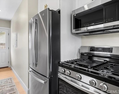 206 Olive - Photo Thumbnail 5