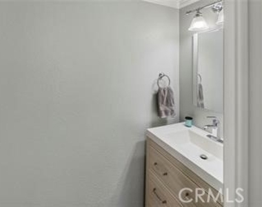1018 Eckenrode Way - Photo Thumbnail 7