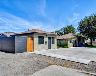 918 N Enid Avenue - Photo Thumbnail 1