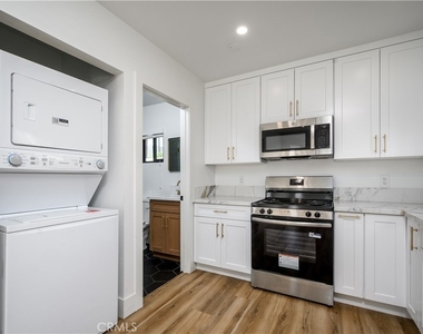 918 N Enid Avenue - Photo Thumbnail 13