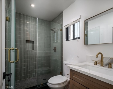 918 N Enid Avenue - Photo Thumbnail 6