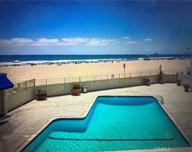 711 Pacific Coast - Photo Thumbnail 25