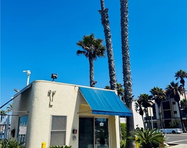 711 Pacific Coast - Photo Thumbnail 20