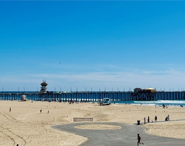 711 Pacific Coast - Photo Thumbnail 30