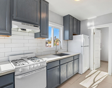 1488 W Sunset Boulevard - Photo Thumbnail 6