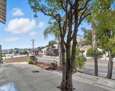 1488 W Sunset Boulevard - Photo Thumbnail 20