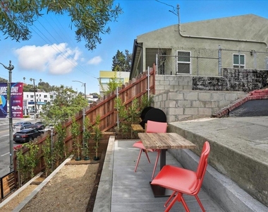 1488 W Sunset Boulevard - Photo Thumbnail 19