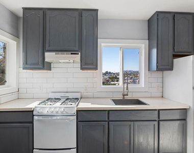 1488 W Sunset Boulevard - Photo Thumbnail 5