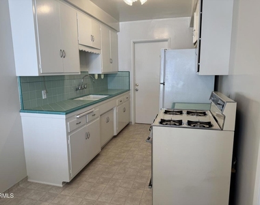 514 Linwood Avenue - Photo Thumbnail 3