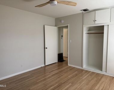514 Linwood Avenue - Photo Thumbnail 10