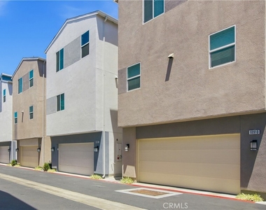 10910 Portsmouth Street - Photo Thumbnail 18