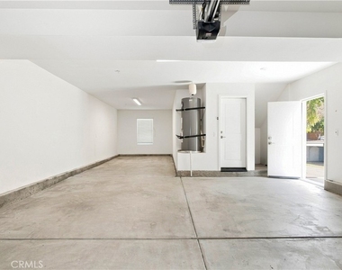 10910 Portsmouth Street - Photo Thumbnail 16