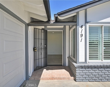 4191 Farquhar Avenue - Photo Thumbnail 8