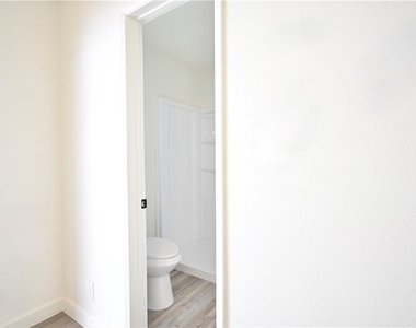 4191 Farquhar Avenue - Photo Thumbnail 23