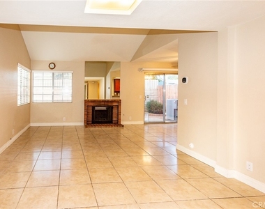 1653 Toyon Place - Photo Thumbnail 19