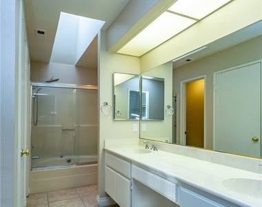 1653 Toyon Place - Photo Thumbnail 27