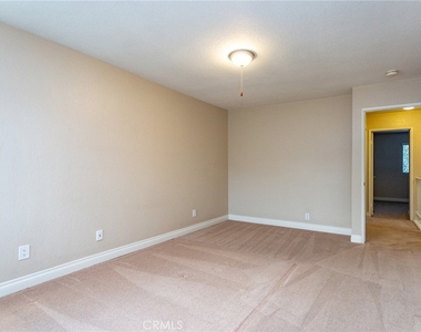1653 Toyon Place - Photo Thumbnail 18