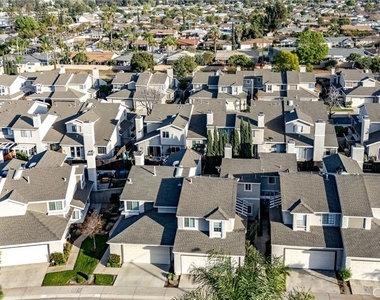 1653 Toyon Place - Photo Thumbnail 11