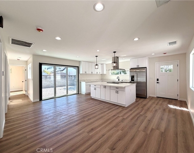 18756 Cohasset Street - Photo Thumbnail 1