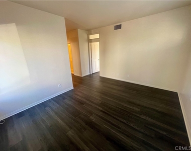 6 Emerald Glen - Photo Thumbnail 55
