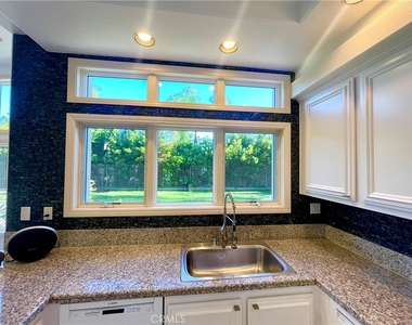 6 Emerald Glen - Photo Thumbnail 18