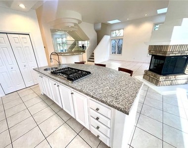 6 Emerald Glen - Photo Thumbnail 16