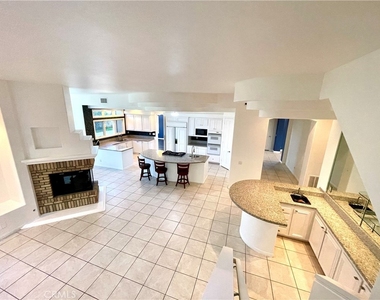 6 Emerald Glen - Photo Thumbnail 23