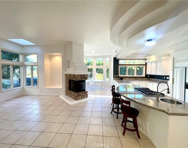 6 Emerald Glen - Photo Thumbnail 8