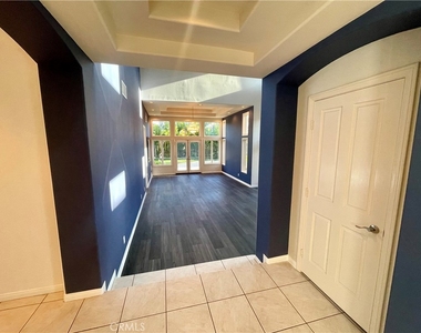 6 Emerald Glen - Photo Thumbnail 4